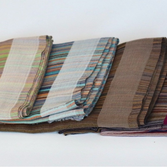 New 100% Cashmere Handmade Doublesided Pashmina
Multicolor Striped Shawl Scarf - Picture 8 of 13